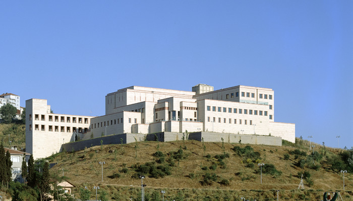 Συναγερμός στην Κωνσταντινούπολη: Άγνωστος εισέβαλε στην πρεσβεία των ΗΠΑ